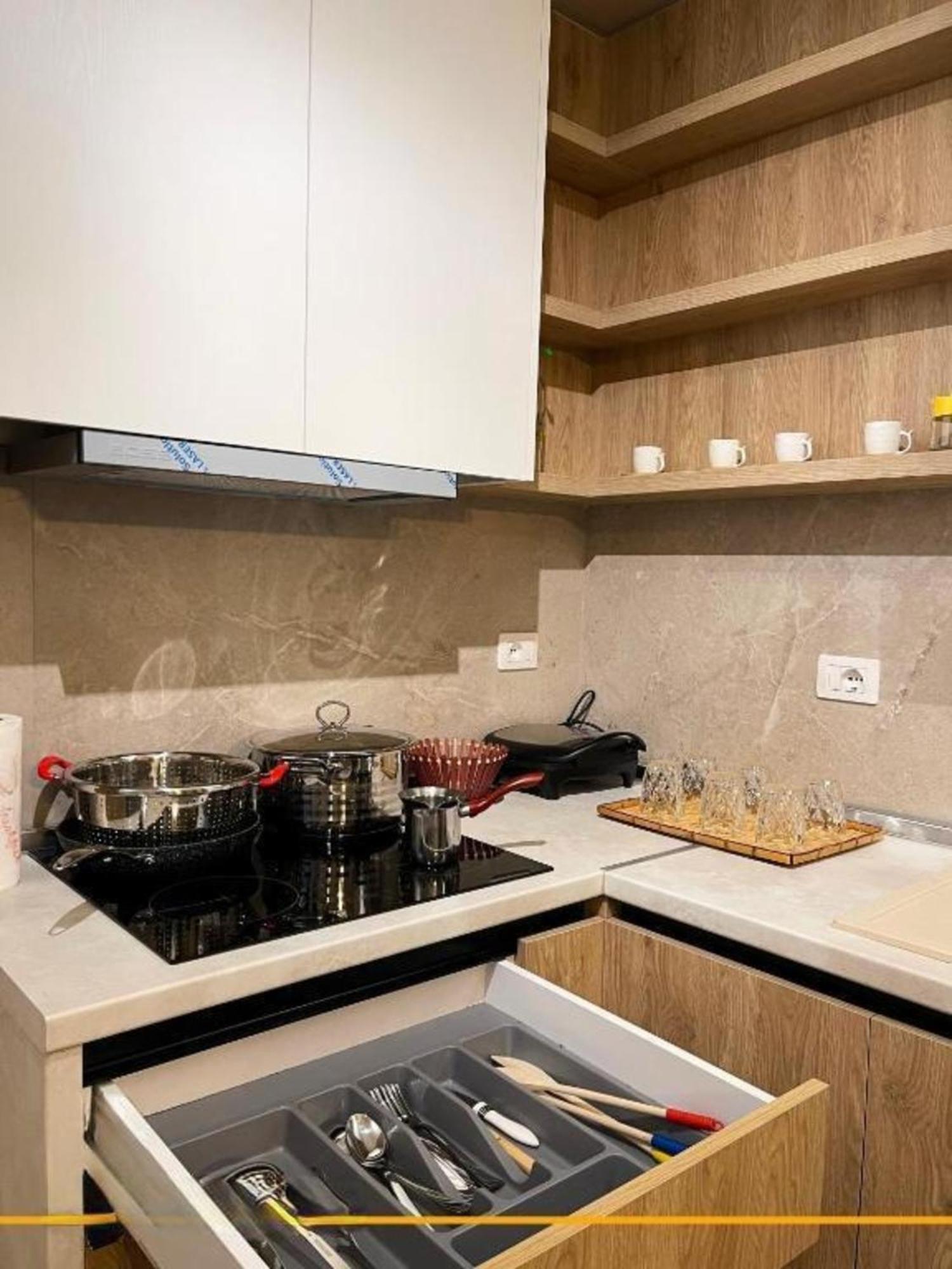 Flori Apartments ซารานเดอ ภายนอก รูปภาพ