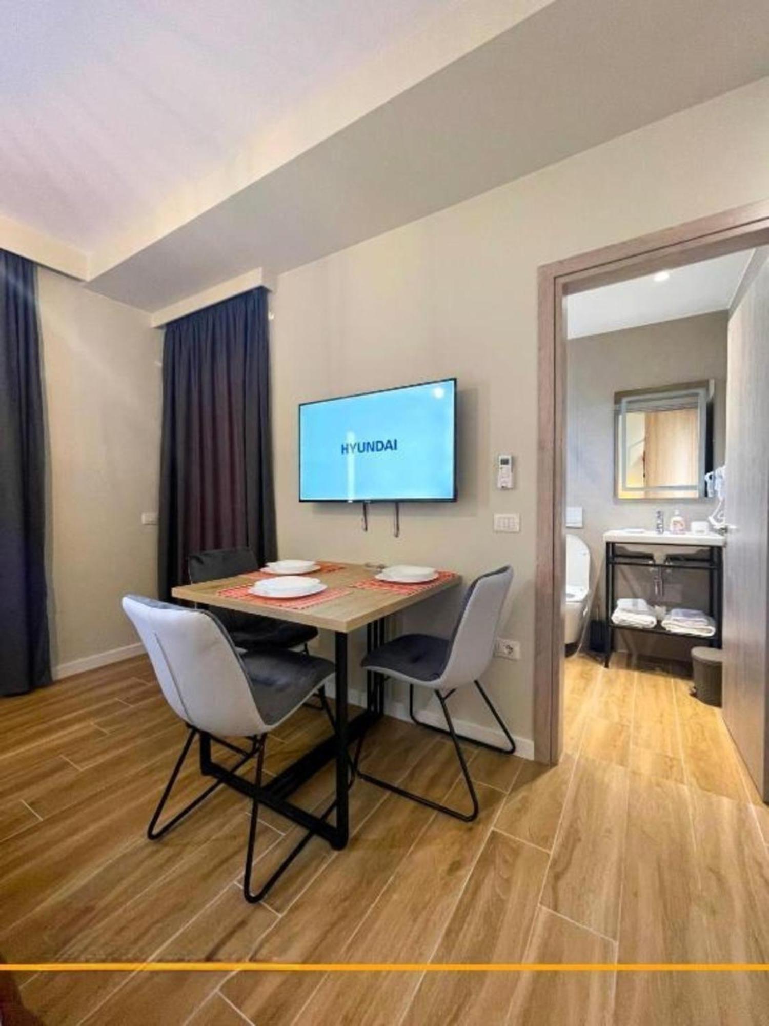 Flori Apartments ซารานเดอ ภายนอก รูปภาพ