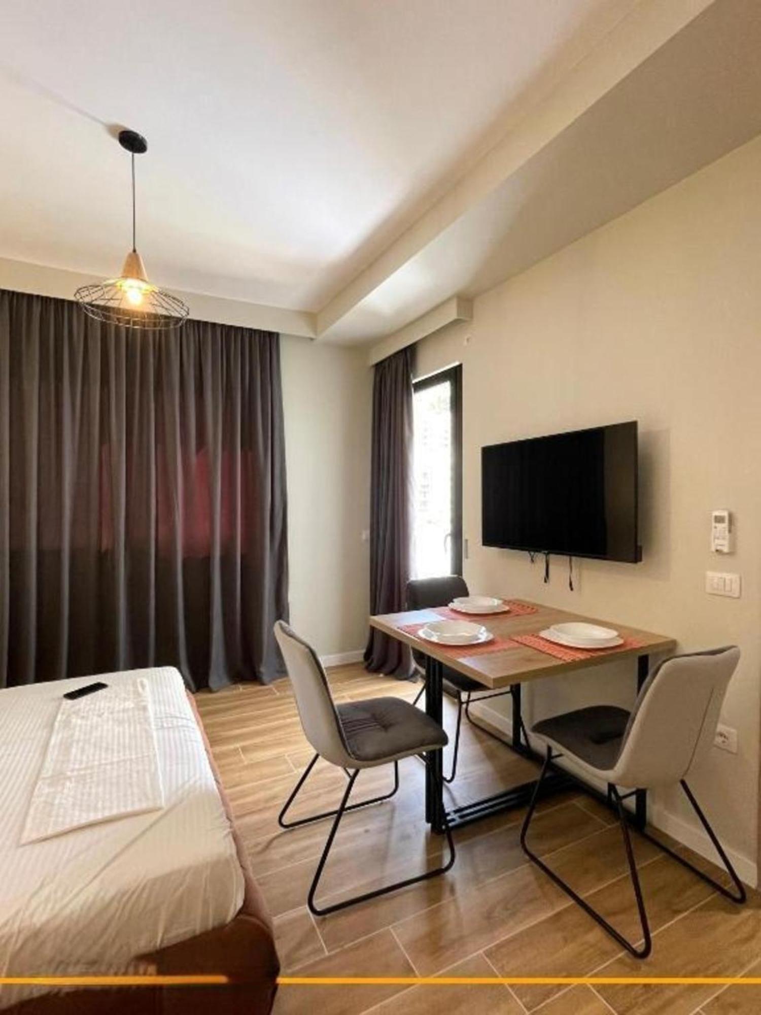 Flori Apartments ซารานเดอ ภายนอก รูปภาพ