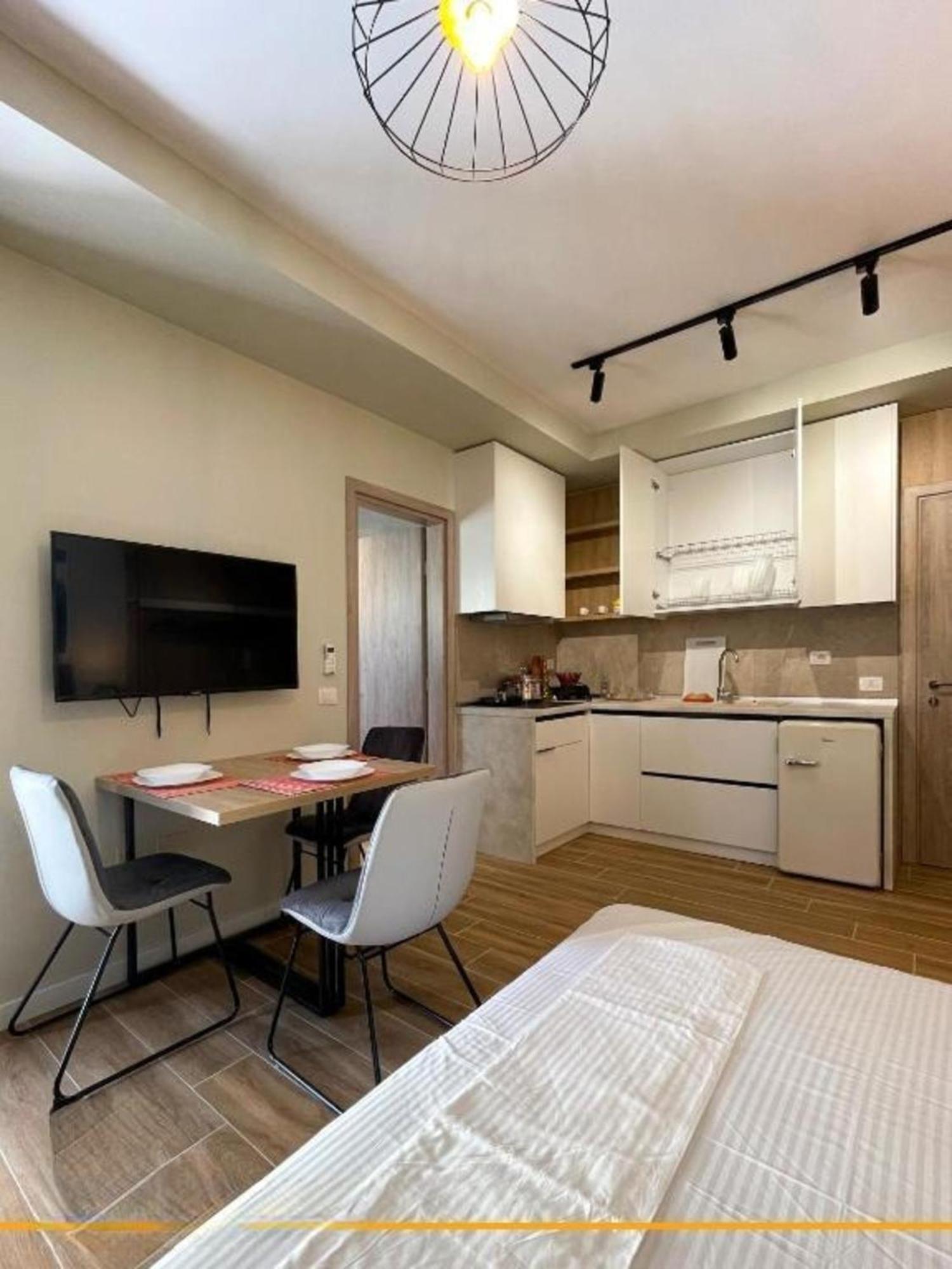 Flori Apartments ซารานเดอ ภายนอก รูปภาพ