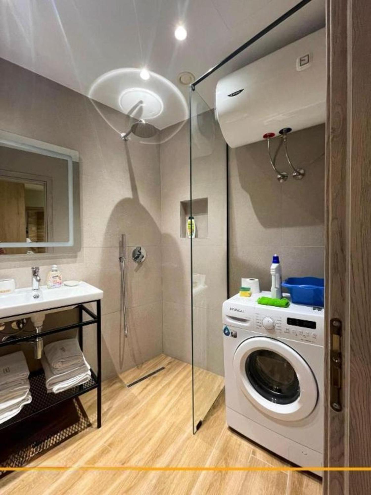 Flori Apartments ซารานเดอ ภายนอก รูปภาพ